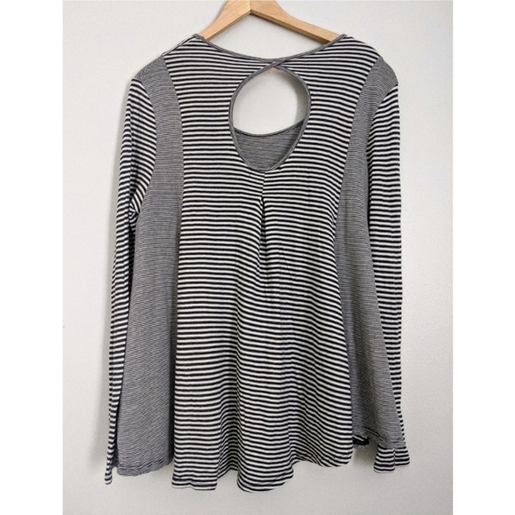 Anthro Eri + Ali Striped Long Sleeve Swing Top - Picture 3 of 5